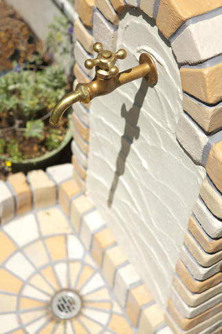 お庭の自然に溶け込むガーデンパン