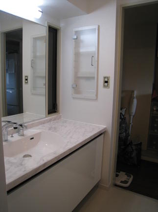 LIXIL洗面化粧台　ルミシス