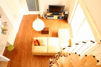 LIVING光のふりそそぐ、吹き抜けのあるリビング