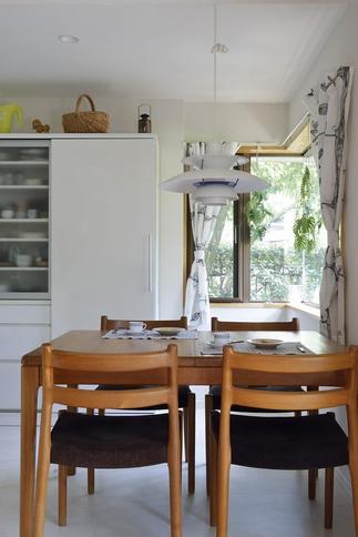 いつも明るい南向きのダイニング