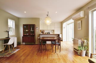 掃き出し窓で採光をプラス