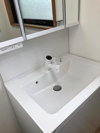 タッチレス水栓