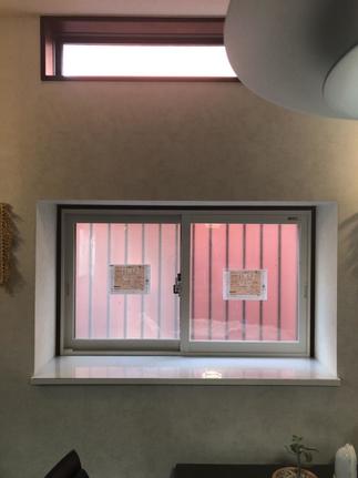 出窓にもインプラス