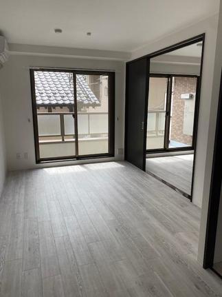 広々としたリビングダイニング空間