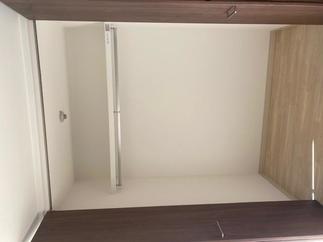 押入れだった収納をクローゼット仕様に！