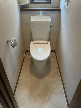 内装を変えてホテルライクな空間へ！トイレリフォーム