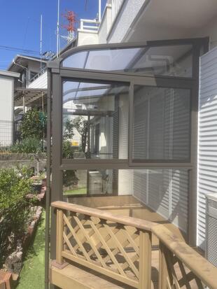ウッドデッキを活用しながらサンルーム設置リフォーム