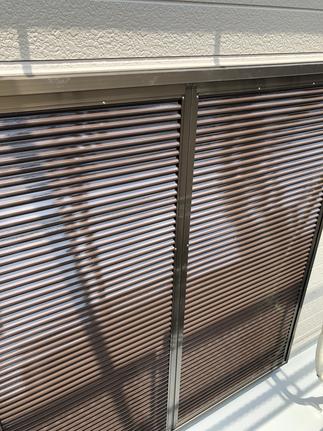 ～雨戸の塗り替え～