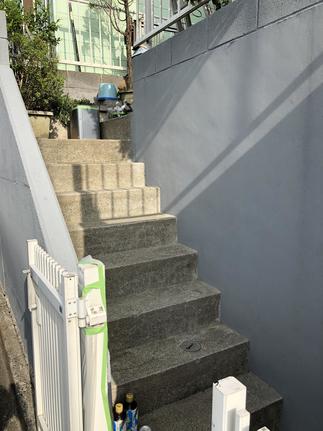 ～門周りの擁壁塗装～