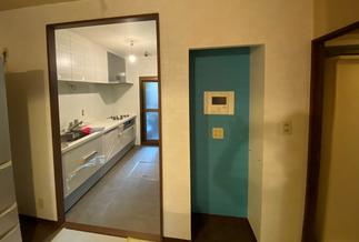 ～キッチンに合わせたアクセント～