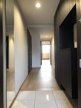 ～すっきり高級感のある玄関～