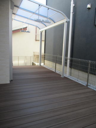 ～ひろびろデッキテラス～