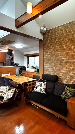 北欧テイスト×木目天井×エコカラットで魅せるリフォーム