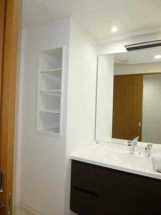 LIXIL　プレミアム・ドレッサー　ルミシス