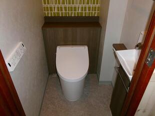 念願のキャビネット付トイレに　＜海老名市　トイレ工事＞