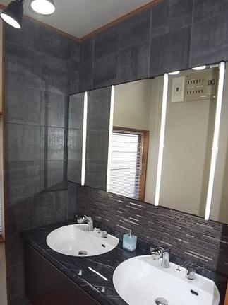 ホテルのような上質な洗面空間へ