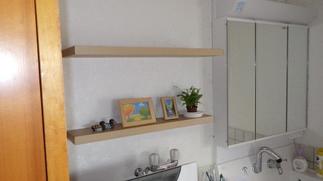 ちょっとした棚で便利に