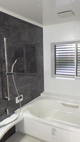 1.5坪の広々ユニットバス「LIXIL アライズ」