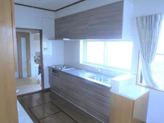 毎日のお料理が楽しく快適になる理想のシステムキッチン　　　　　　　　　　　　　　　　　　　　　「LIXIL リシェルSI」