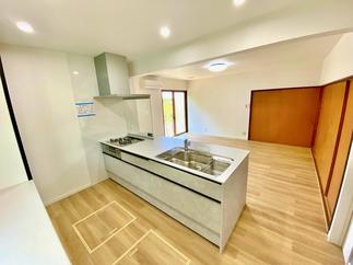 対面キッチンへ