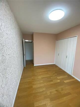 一部屋を間仕切り二室へ