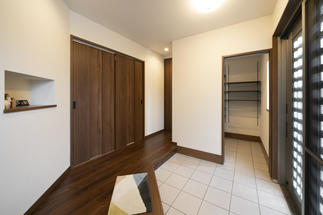 広々とした玄関