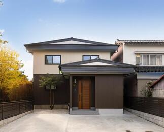 落ち着きと品格をまとう、端正な佇まい