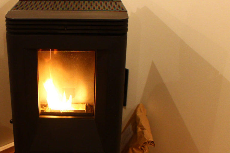 ペレットストーブ.jpg