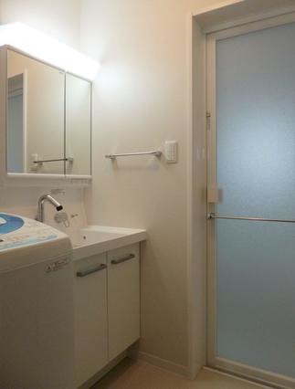 お手入れ楽々洗面化粧台「ピアラ」