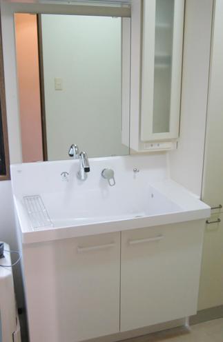 洗面化粧台の交換