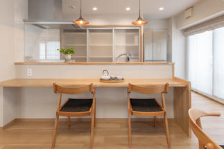 対面カウンターでティーターム