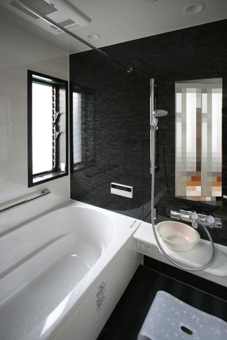 リモアで快適おしゃれなお風呂になりました。