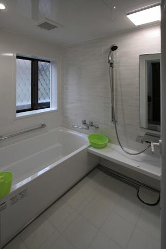 鉄骨系ハウスメーカーのお風呂を改装しました。