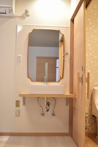 洗面化粧台　LIXILエスタ