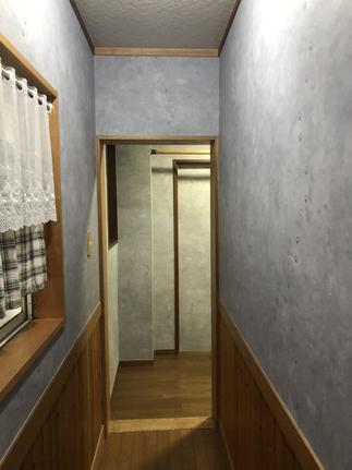 廊下クロス張替　After