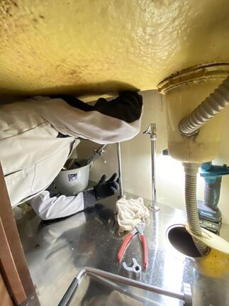 キッチン下の配管取替
