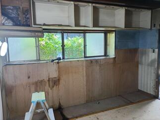 既存キッチン解体撤去