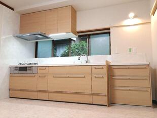 キッチン全面改修　温かい家族空間を♪♪