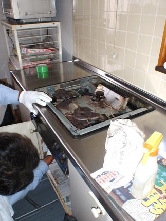 リンナイ　ビルトインガスコンロ　ユーディア　本体定価￥２０７，０００　→　工事費込み￥１５０，０００