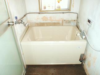 リンナイガス給湯器・LIXIL製FRP浴槽・シャワー水栓金具