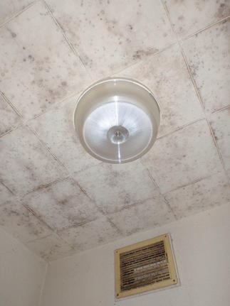 LIXIL　システムバスルーム　「キレイユ」　Ｅ１６１６タイプ　＋　ノーリツ石油給湯器　OTQ-3701SAY・スカイブレンダー