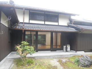 中庭よりリビング