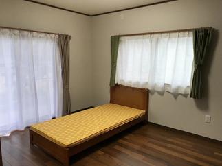 家族のプライベートスペース　洋室