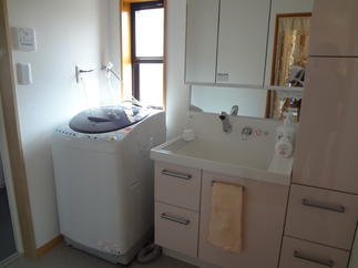 洗面所もすっきりと