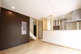 家族を思いやった開放感のある住まい