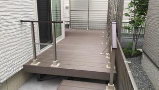 養生期間を経て　デッキ取付け