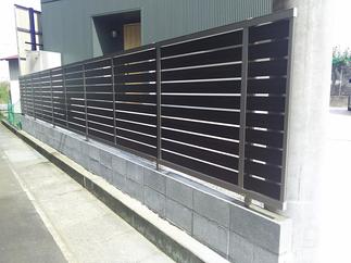 目隠しフェンス設置部分　施工後