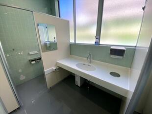 企業様のトイレリニューアル工事