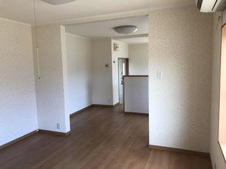 床の間から見た室内