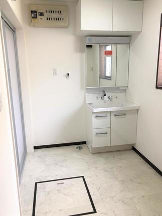 洗面脱衣所　リフォーム後